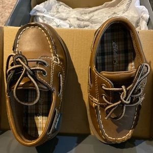 Size 7 toddler shoes